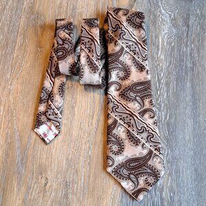 Vintage Brittania Wide Tie